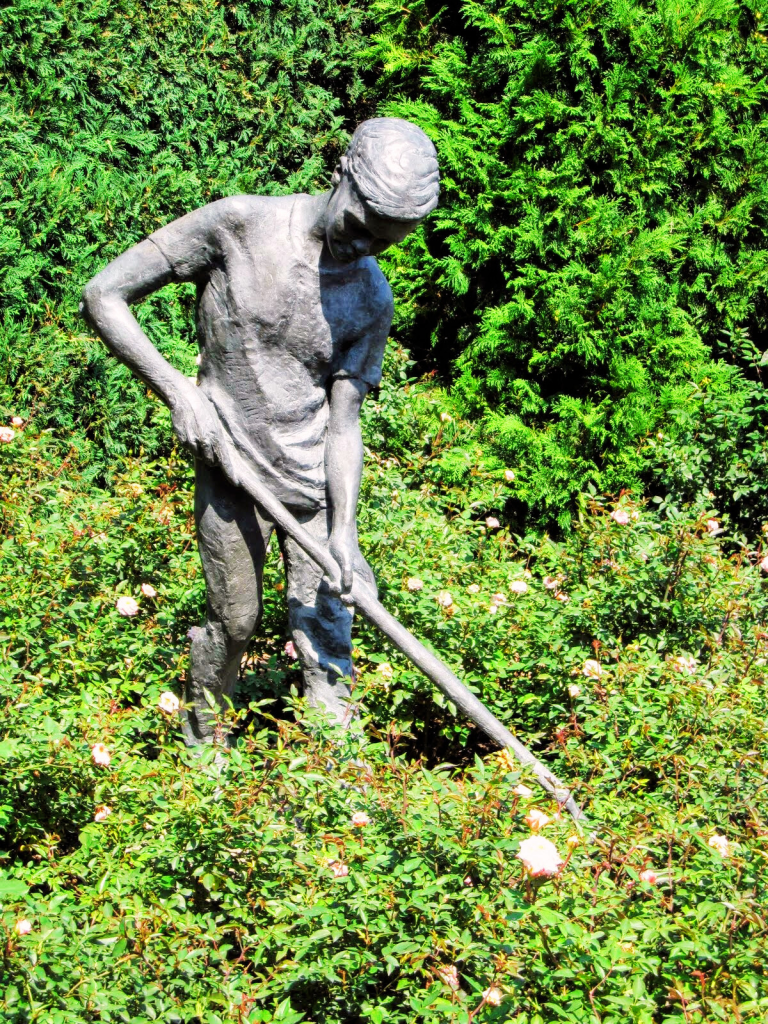 Boy Gardener Margot McMahon Bronze, 1986 Krasberg Rose Garden at the Chicago Botanic Garden.
