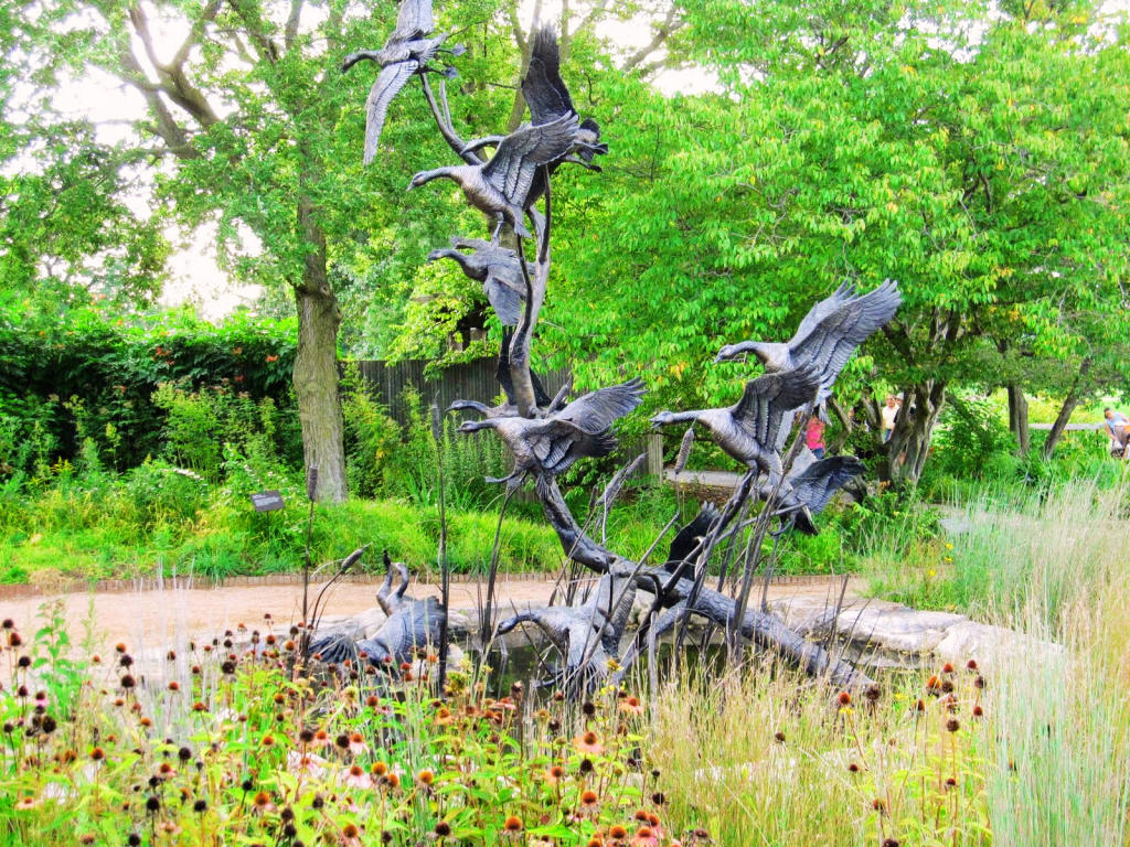"Canada Geese" by William Turner, American (b. 1935) David Turner, American (b. 1962) Bronze, 1988 Naturalistic Garden.